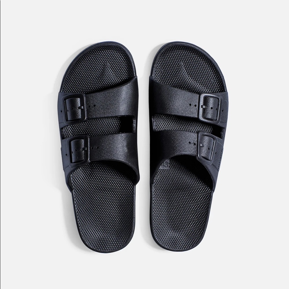 Freedom Moses Black Slides | Size 7/8